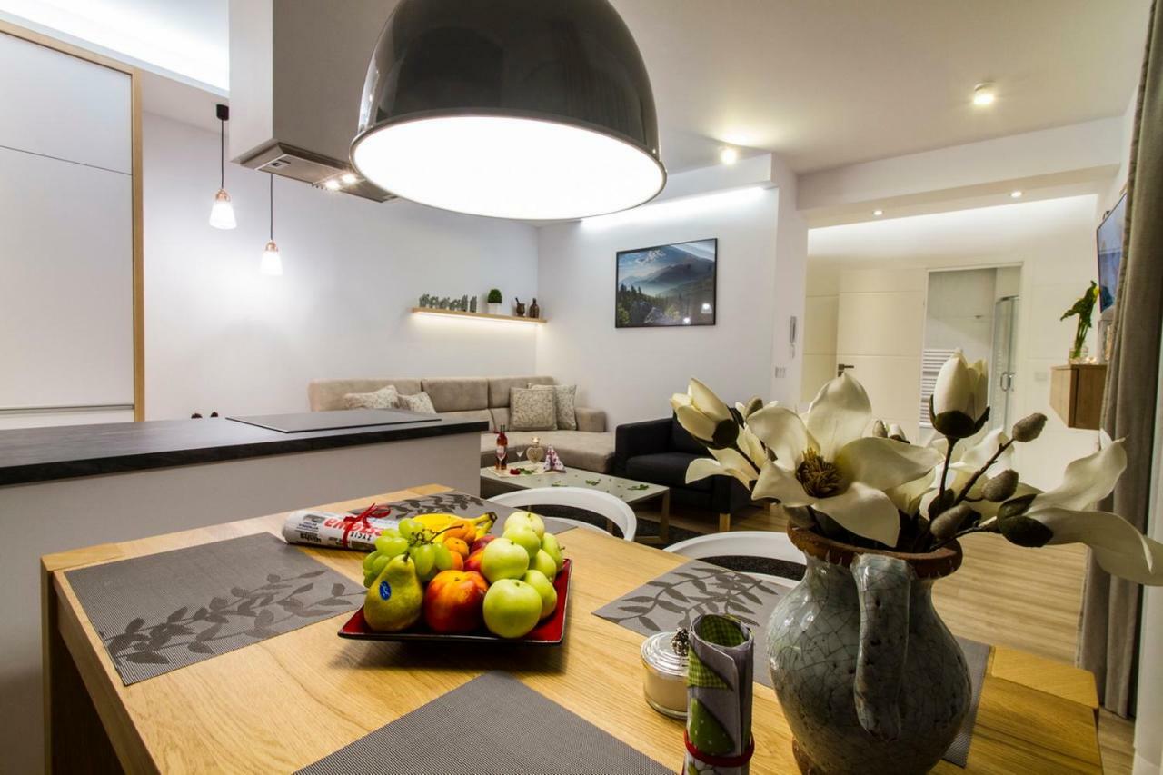 Apartament Pajo I -Rezydencja Tatry--Grota Solna--Taras--Garaz Podziemny ซาโกปาเน ภายนอก รูปภาพ