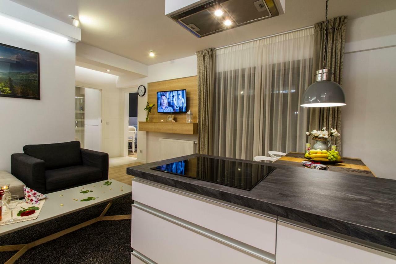 Apartament Pajo I -Rezydencja Tatry--Grota Solna--Taras--Garaz Podziemny ซาโกปาเน ภายนอก รูปภาพ